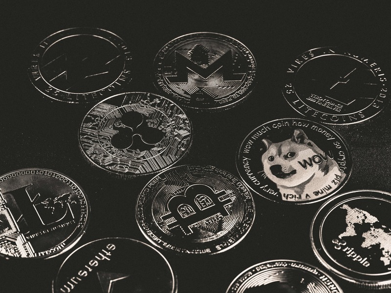 Bitcoin wallet address vs platform account delivery options for Canadian buyers